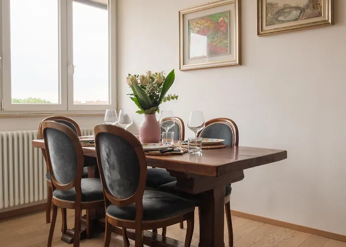 דירה Stile Classico Ed Elegante In Centro Storico בולוניה