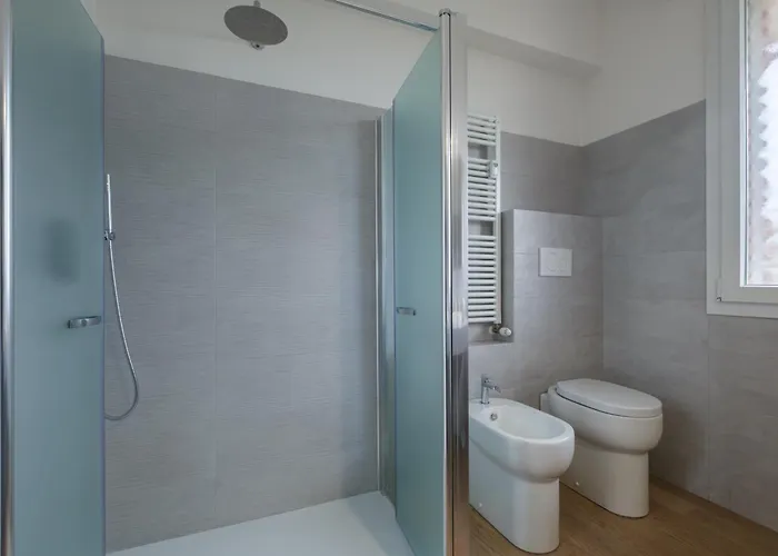 Classic And Elegant Style In Old Town Lägenhet Bologna