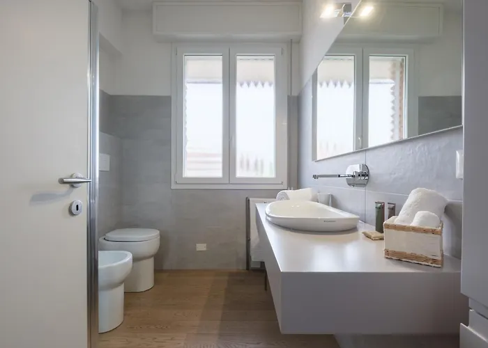 Stile Classico Ed Elegante In Centro Storico Apartmán *