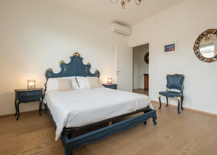 דירה Stile Classico Ed Elegante In Centro Storico *