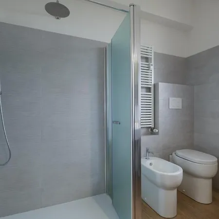 Classic And Elegant Style In Old Town Apartment Bologna